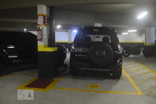 Garagem de apartamento à venda com 3 quartos, 211m² em Vila Andrade, São Paulo