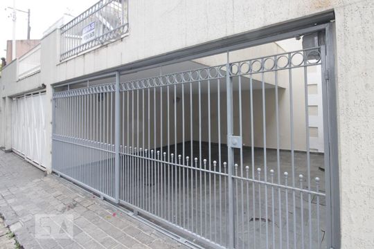 Fachada de casa para alugar com 3 quartos, 121m² em Real Parque, São Paulo