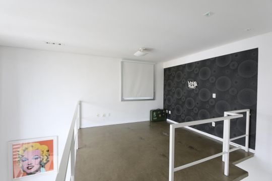Suite de apartamento à venda com 1 quarto, 90m² em Vila Suzana, São Paulo