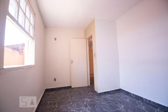 quarto 1 de casa para alugar com 2 quartos, 60m² em Vila Santana, Campinas