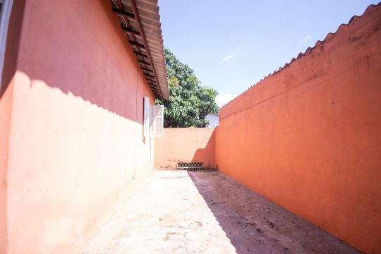area externa de casa para alugar com 2 quartos, 60m² em Vila Santana, Campinas