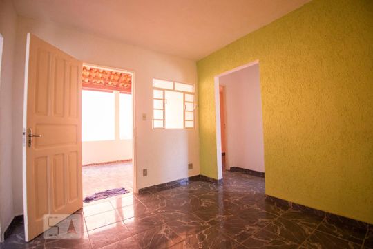 Casa para alugar com 2 quartos, 60m² em Vila Santana, Campinas