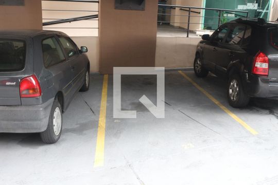 Garagem de apartamento à venda com 3 quartos, 97m² em Santo Antônio, São Caetano do Sul