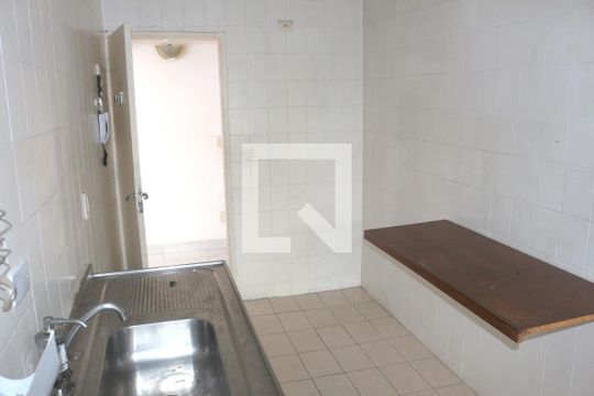 Cozinha de apartamento à venda com 3 quartos, 97m² em Santo Antônio, São Caetano do Sul
