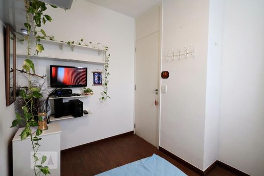 Quarto 1 de apartamento para alugar com 3 quartos, 63m² em Vargem Pequena, Rio de Janeiro