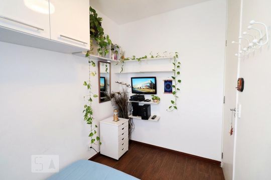 Quarto 1 de apartamento para alugar com 3 quartos, 63m² em Vargem Pequena, Rio de Janeiro