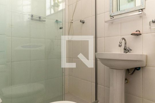 Banheiro - Box de kitnet/studio para alugar com 1 quarto, 36m² em Vila Buarque, São Paulo