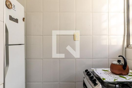 Cozinha de kitnet/studio para alugar com 1 quarto, 36m² em Vila Buarque, São Paulo