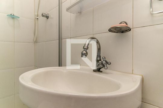 Banheiro - Torneira de kitnet/studio para alugar com 1 quarto, 36m² em Vila Buarque, São Paulo