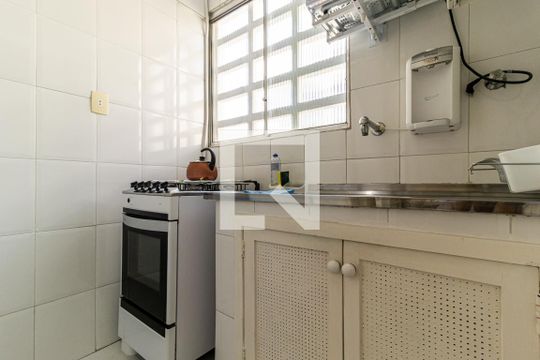 Cozinha de kitnet/studio para alugar com 1 quarto, 36m² em Vila Buarque, São Paulo