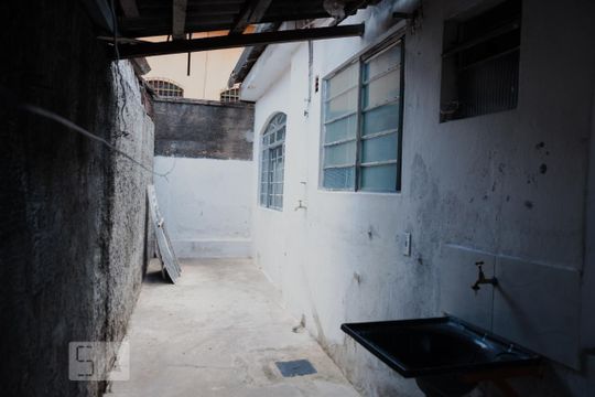 Casa para alugar com 2 quartos, 60m² em Jardim Leblon, Belo Horizonte
