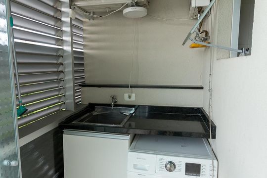 Área de serviço de kitnet/studio para alugar com 1 quarto, 36m² em Vila Augusta, Guarulhos