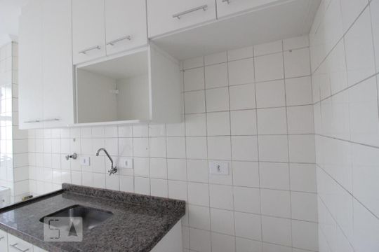 Cozinha de apartamento para alugar com 2 quartos, 42m² em Santana, São Paulo