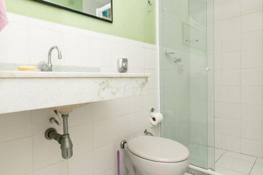 BANHEIRO SOCIAL de apartamento para alugar com 2 quartos, 85m² em São Domingos, Niterói