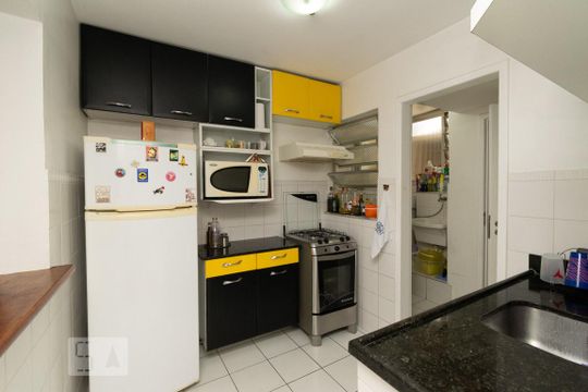 COZINHA de apartamento para alugar com 2 quartos, 85m² em São Domingos, Niterói