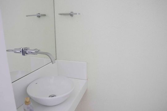 lavabo de apartamento para alugar com 2 quartos, 80m² em Tijuca, Rio de Janeiro