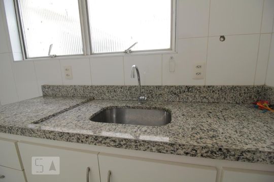 Pia de apartamento à venda com 3 quartos, 97m² em Vila Progredior, São Paulo