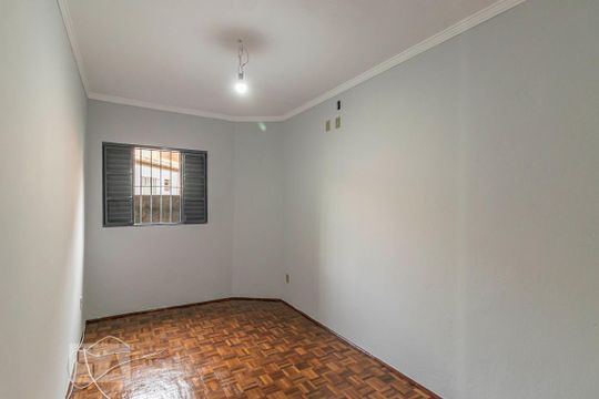 Quarto 1 de casa para alugar com 2 quartos, 80m² em Cidade Antônio Estevão de Carvalho, São Paulo