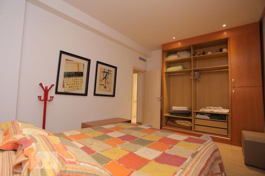 Quarto de apartamento à venda com 1 quarto, 50m² em Copacabana, Rio de Janeiro