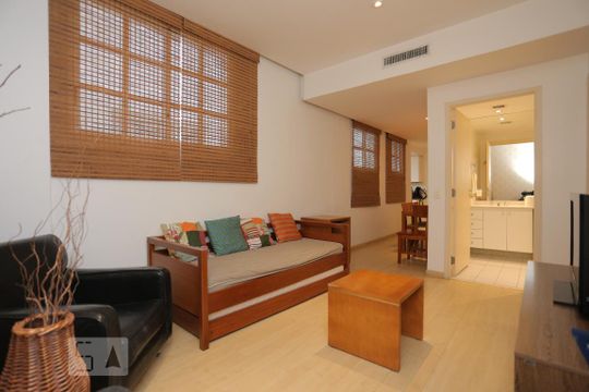 Sala de apartamento à venda com 1 quarto, 50m² em Copacabana, Rio de Janeiro