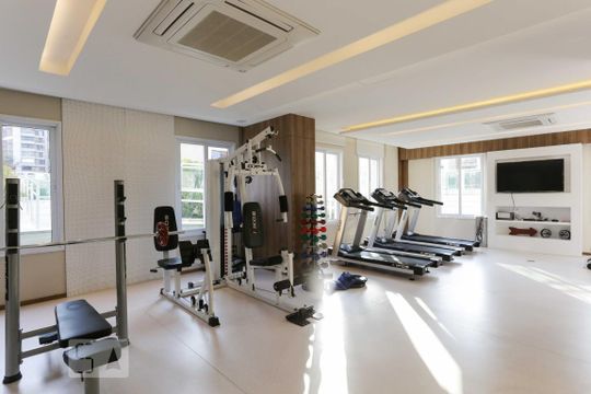 Academia de kitnet/studio para alugar com 1 quarto, 32m² em Pinheiros, São Paulo
