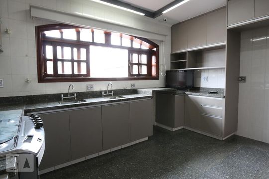 cozinha de casa à venda com 4 quartos, 485m² em Jardim Leonor, São Paulo