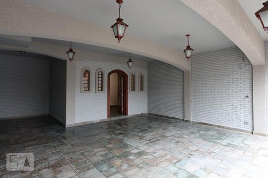 Casa à venda com 4 quartos, 485m² em Jardim Leonor, São Paulo