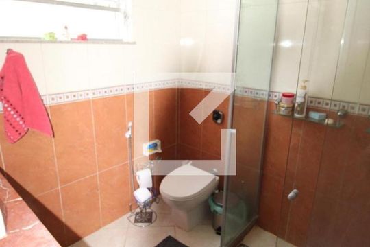 Banheiro da Suíte de casa de condomínio à venda com 3 quartos, 240m² em Méier, Rio de Janeiro