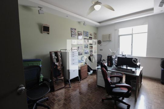 Suite de casa de condomínio à venda com 3 quartos, 240m² em Méier, Rio de Janeiro