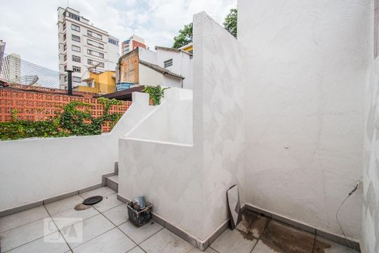 Quintal de casa à venda com 5 quartos, 220m² em Aclimação, São Paulo