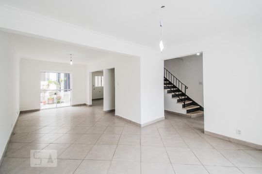 Casa à venda com 5 quartos, 220m² em Aclimação, São Paulo