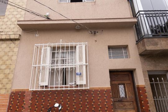 Fachada de casa à venda com 4 quartos, 100m² em Água Rasa, São Paulo
