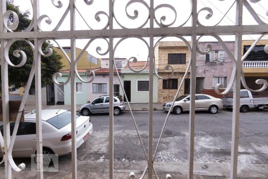 Vista Quarto 1 de casa à venda com 4 quartos, 100m² em Água Rasa, São Paulo