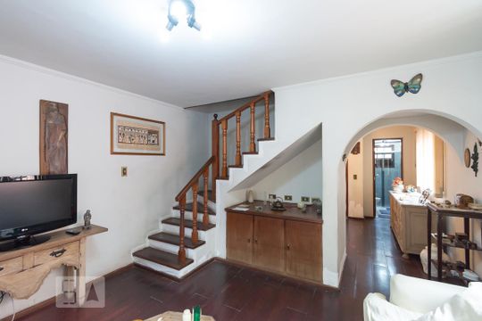 Sala de casa para alugar com 3 quartos, 230m² em Vila Cordeiro, São Paulo