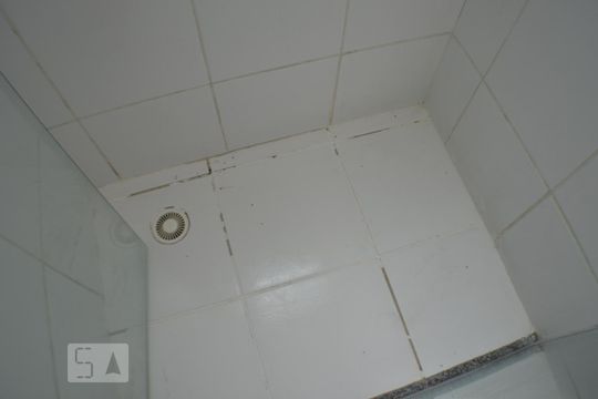 Banheiro de apartamento para alugar com 3 quartos, 72m² em Santa Branca, Belo Horizonte