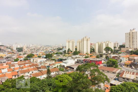 Vista de apartamento à venda com 2 quartos, 50m² em Vila Roque, São Paulo
