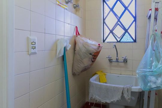 Área de Serviço de casa para alugar com 7 quartos, 702m² em Itaquera, São Paulo
