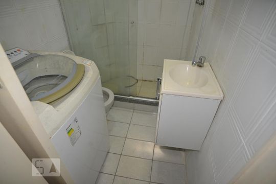 Banheiro de apartamento para alugar com 1 quarto, 41m² em Botafogo, Rio de Janeiro