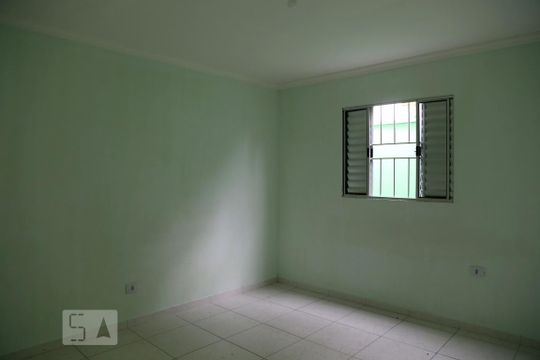 Quarto 1 de casa para alugar com 1 quarto, 40m² em Jd Record, Taboão da Serra