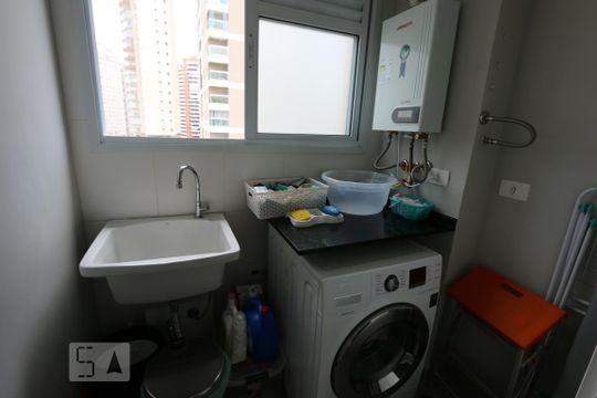 area de serviço de apartamento para alugar com 2 quartos, 71m² em Jardim Fonte do Morumbi, São Paulo