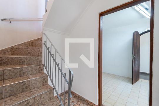 Escada de casa à venda com 2 quartos, 92m² em Lauzane Paulista, São Paulo
