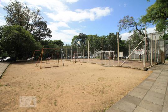 Quadra Esportiva de apartamento à venda com 2 quartos, 54m² em Sarandi, Porto Alegre