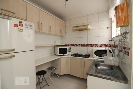 Cozinha de apartamento à venda com 2 quartos, 54m² em Sarandi, Porto Alegre