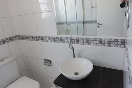 Banheiro de apartamento à venda com 2 quartos, 80m² em Centro, Novo Hamburgo
