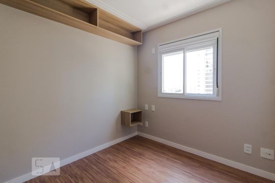 Suíte de apartamento para alugar com 2 quartos, 56m² em Jardim Flor da Montanha, Guarulhos