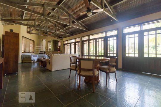Sala 02 de casa de condomínio à venda com 3 quartos, 900m² em Sítios de Recreio Gramado, Campinas