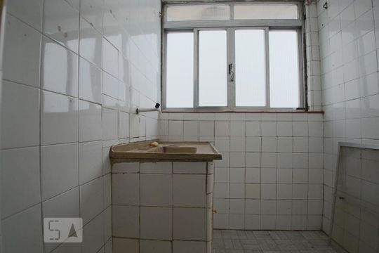 Cozinha de apartamento para alugar com 1 quarto, 45m² em Santa Efigênia, São Paulo