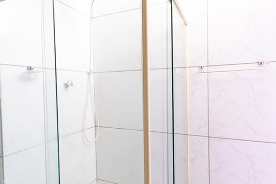 Banheiro de kitnet/studio à venda com 1 quarto, 20m² em Centro, Niterói