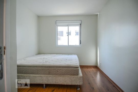 Suíte de apartamento para alugar com 3 quartos, 61m² em Camaquã, Porto Alegre