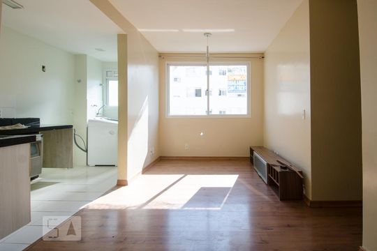 Sala de apartamento para alugar com 3 quartos, 61m² em Camaquã, Porto Alegre